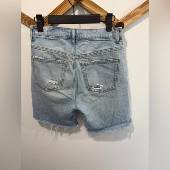 REFORMATION SHORTS - Picture 2 of 7